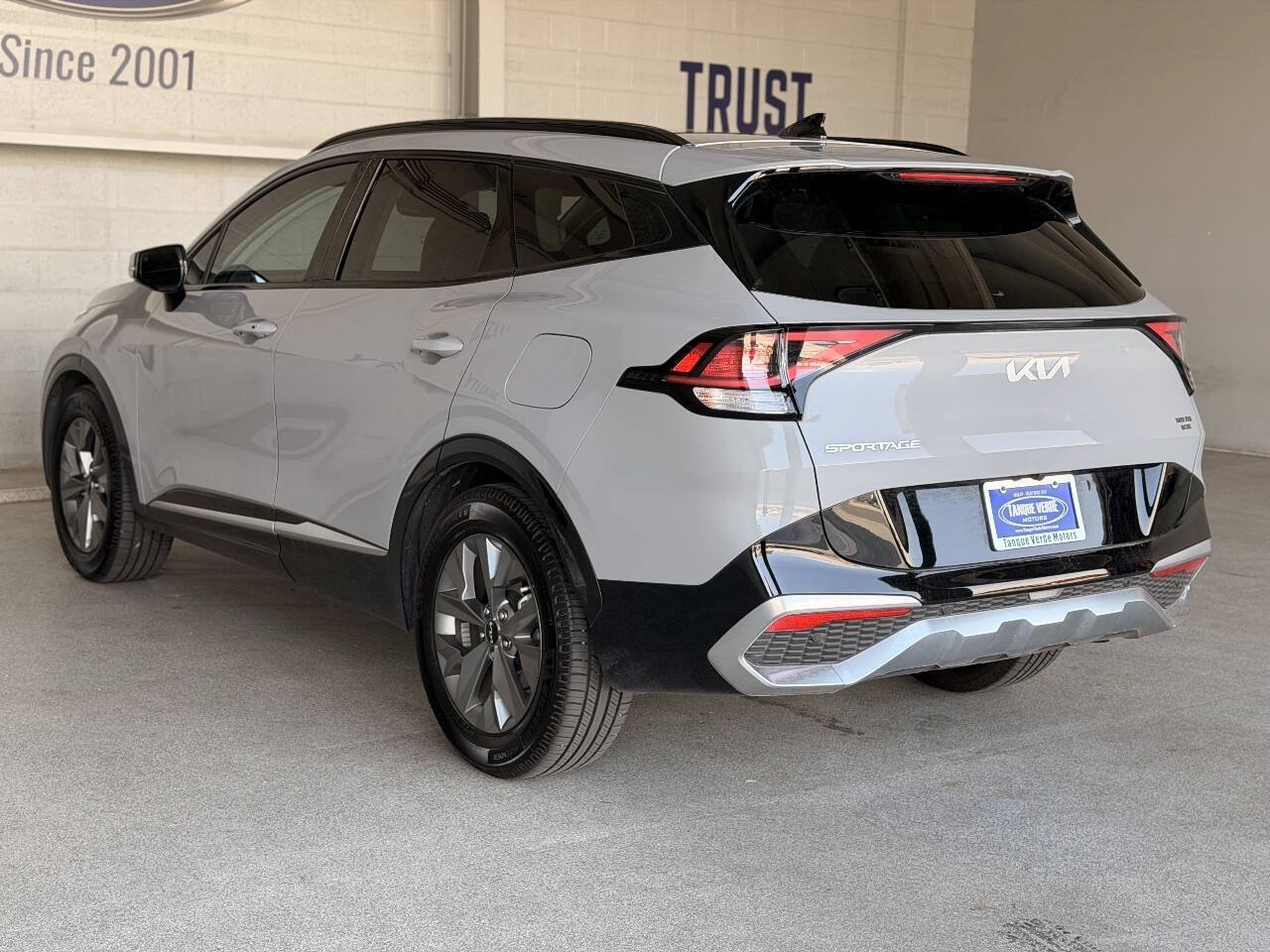 Used 2023 Kia Sportage SX FWD image 6