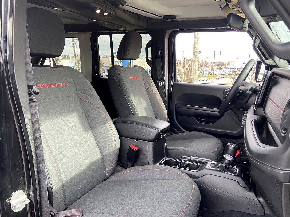 Used 2024 Jeep Wrangler Unlimited Rubicon image 16