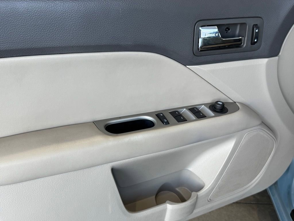 Used 2010 Ford Fusion Hybrid image 16