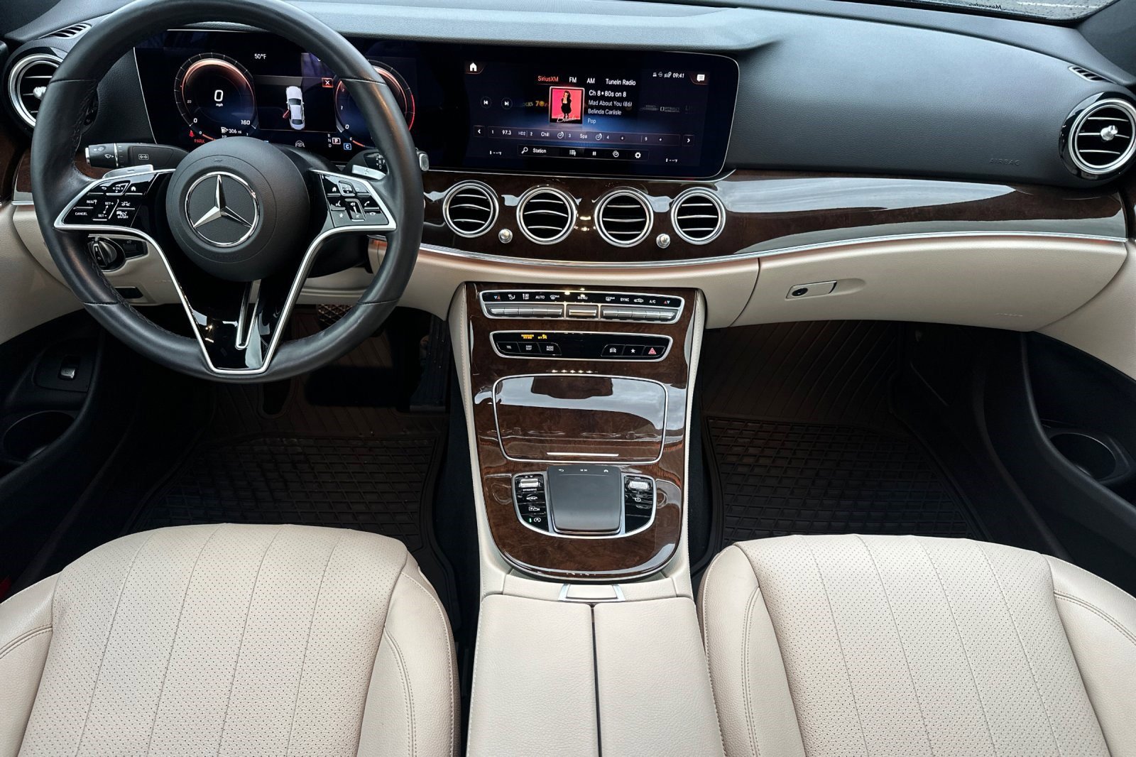Used 2022 Mercedes-Benz E 350 Sedan image 17
