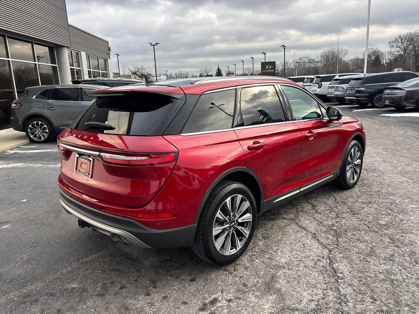 Certified 2022 Lincoln Corsair Reserve w/ Equipment Group 201A image 7