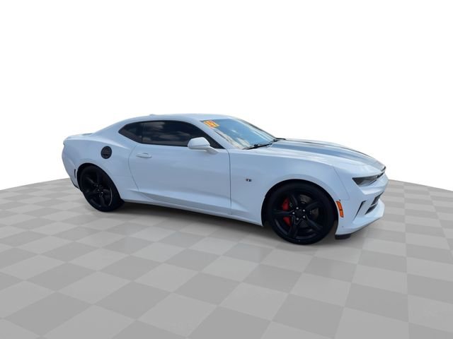 Used 2017 Chevrolet Camaro LT RWD image 2