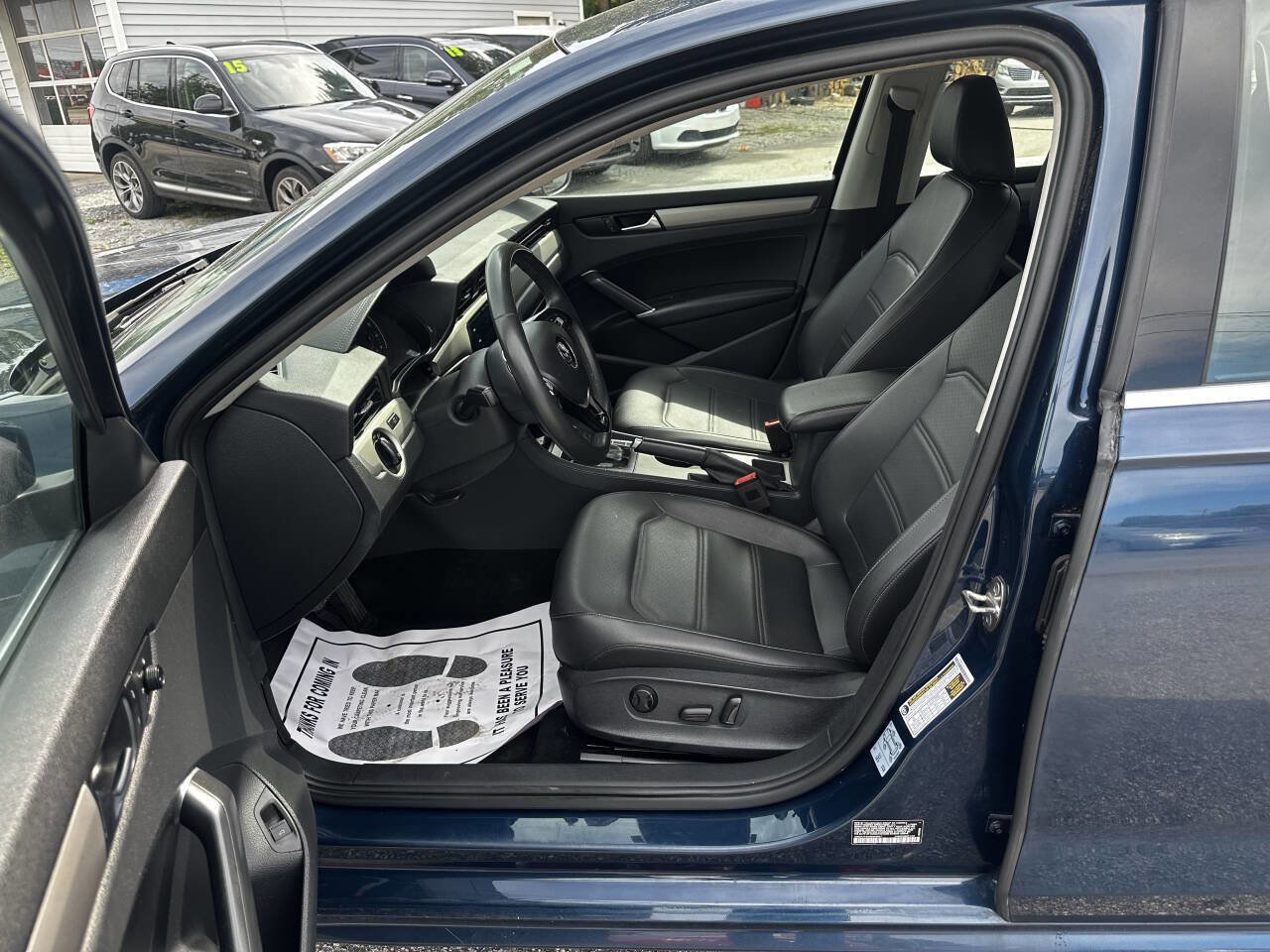 Used 2021 Volkswagen Passat 2.0T SE image 12