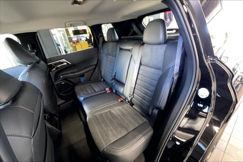 New 2026 Mitsubishi Outlander SE FWD image 10