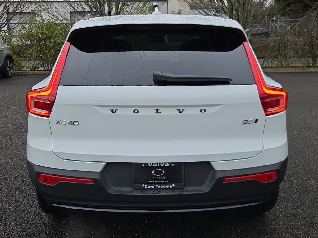 New 2026 Volvo XC40 B5 Plus w/ Protection Package Premier AWD/4WD image 12