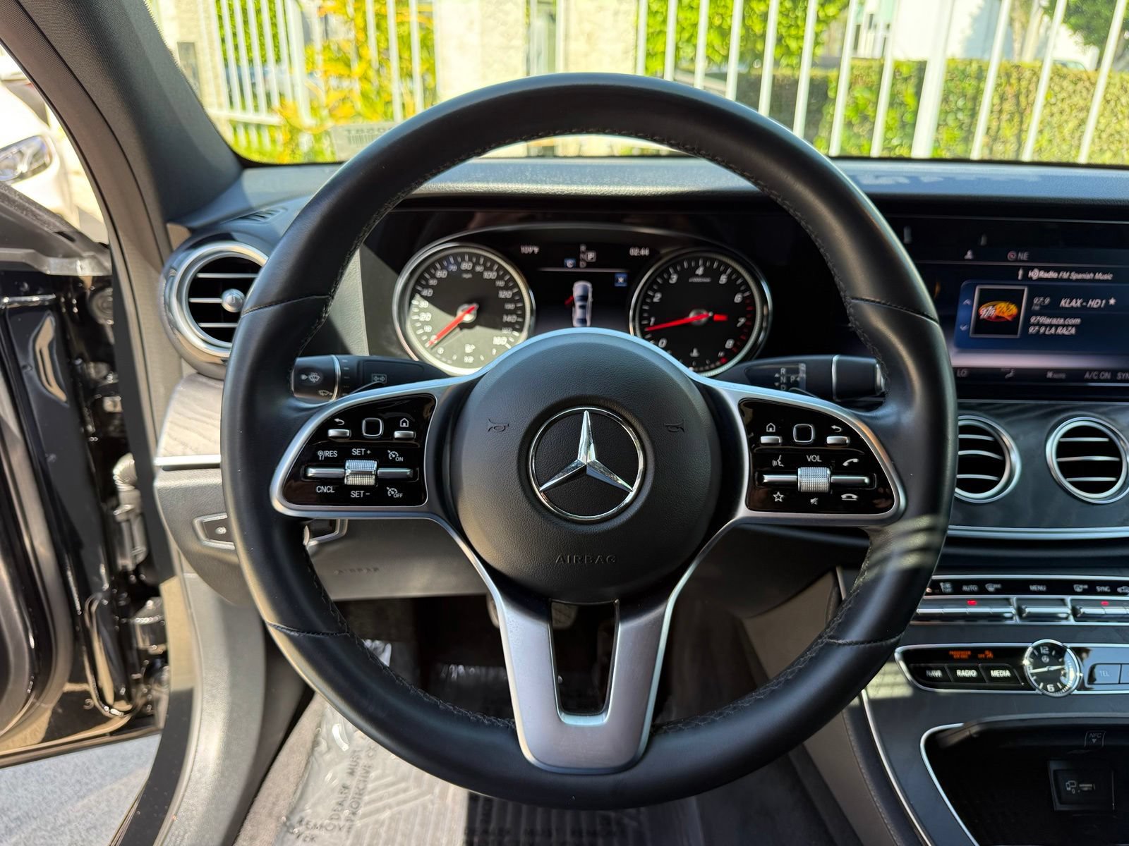 Used 2019 Mercedes-Benz E 300 image 28