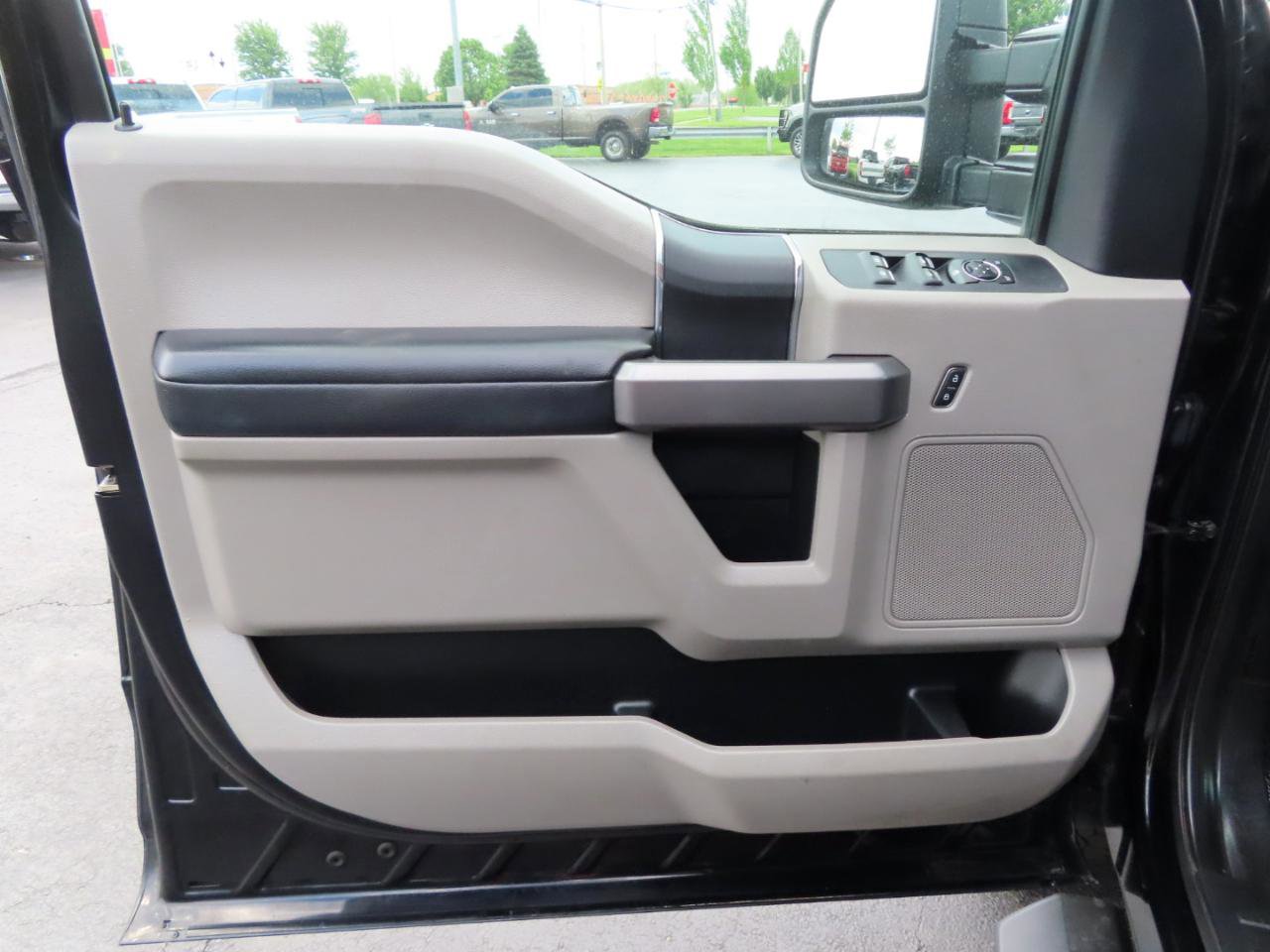 Used 2021 Ford F250 XLT AWD/4WD image 27