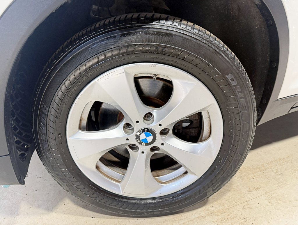 Used 2011 BMW X3 xDrive28i image 2