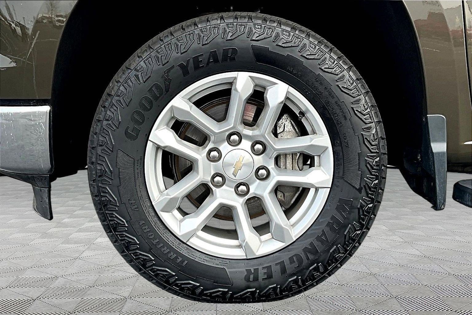 Used 2023 Chevrolet Silverado 1500 LT w/ Max Trailering Package image 35