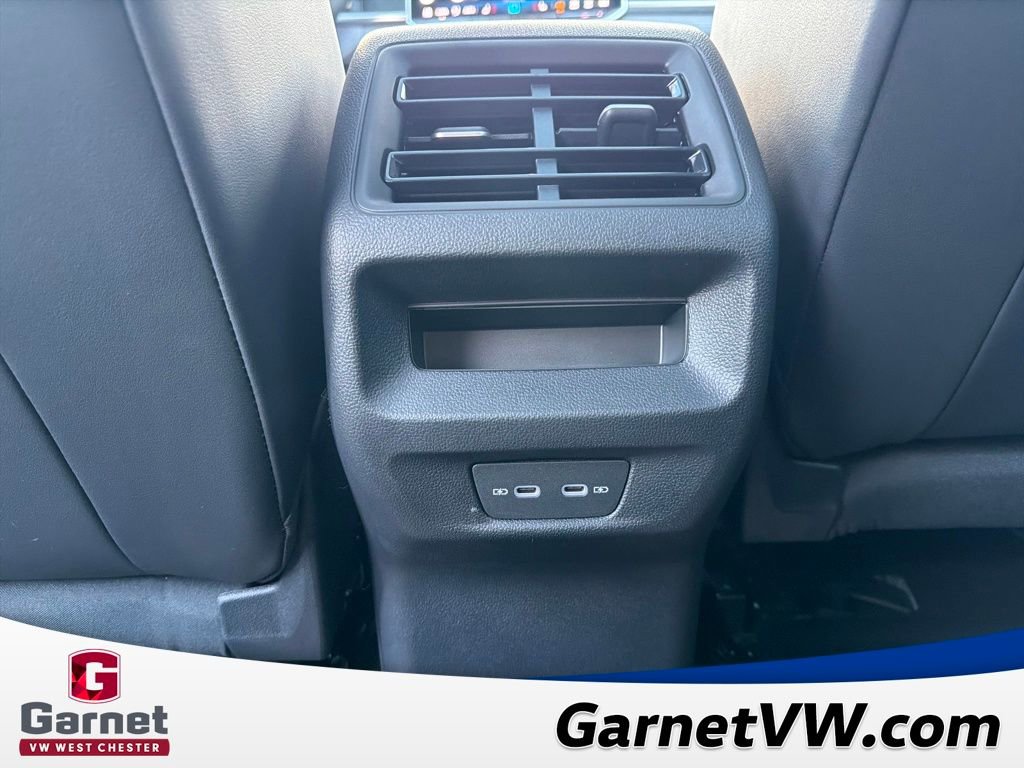 New 2026 Volkswagen Tiguan SE R-Line image 27