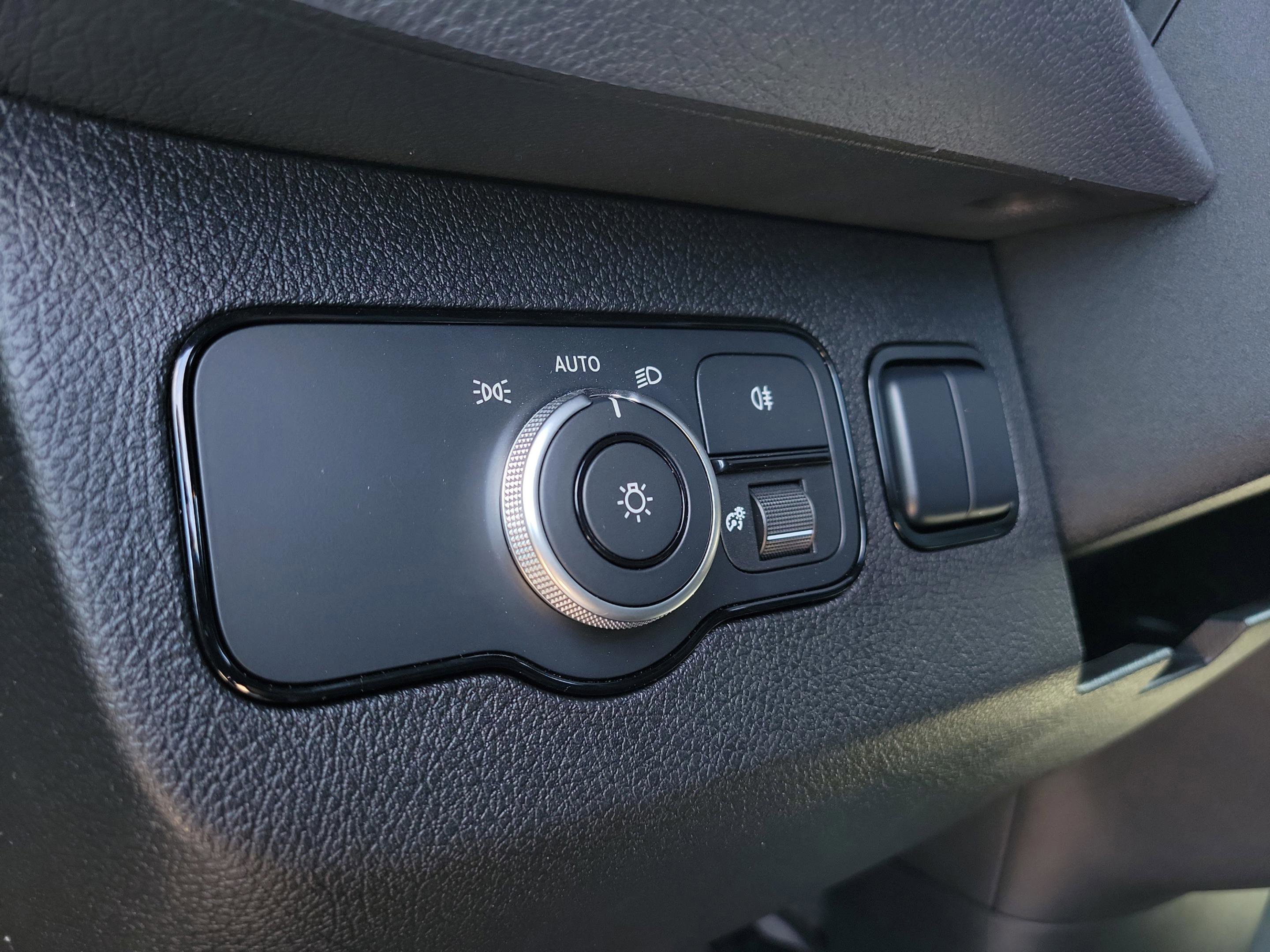 Used 2025 Mercedes-Benz Sprinter 2500 image 6