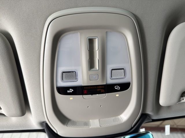 Certified 2024 Volvo XC60 B5 Plus w/ Protection Package Premier image 21