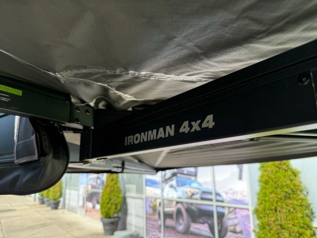 Used 2024 Toyota Tacoma TRD Off-Road image 37