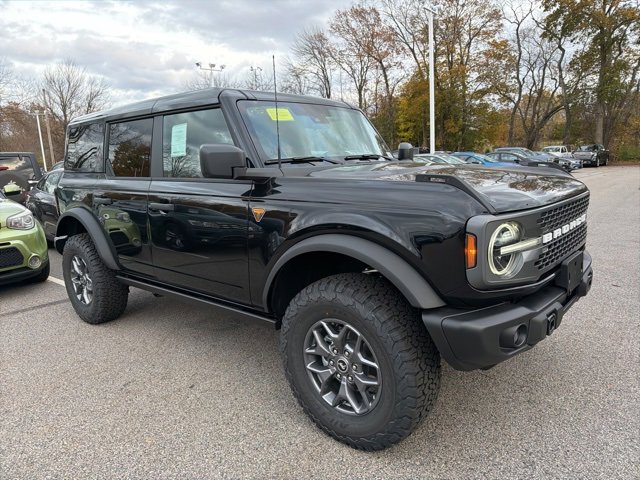 New 2025 Ford Bronco Badlands image 1