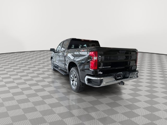 Certified 2024 Chevrolet Silverado 1500 LT AWD/4WD image 9