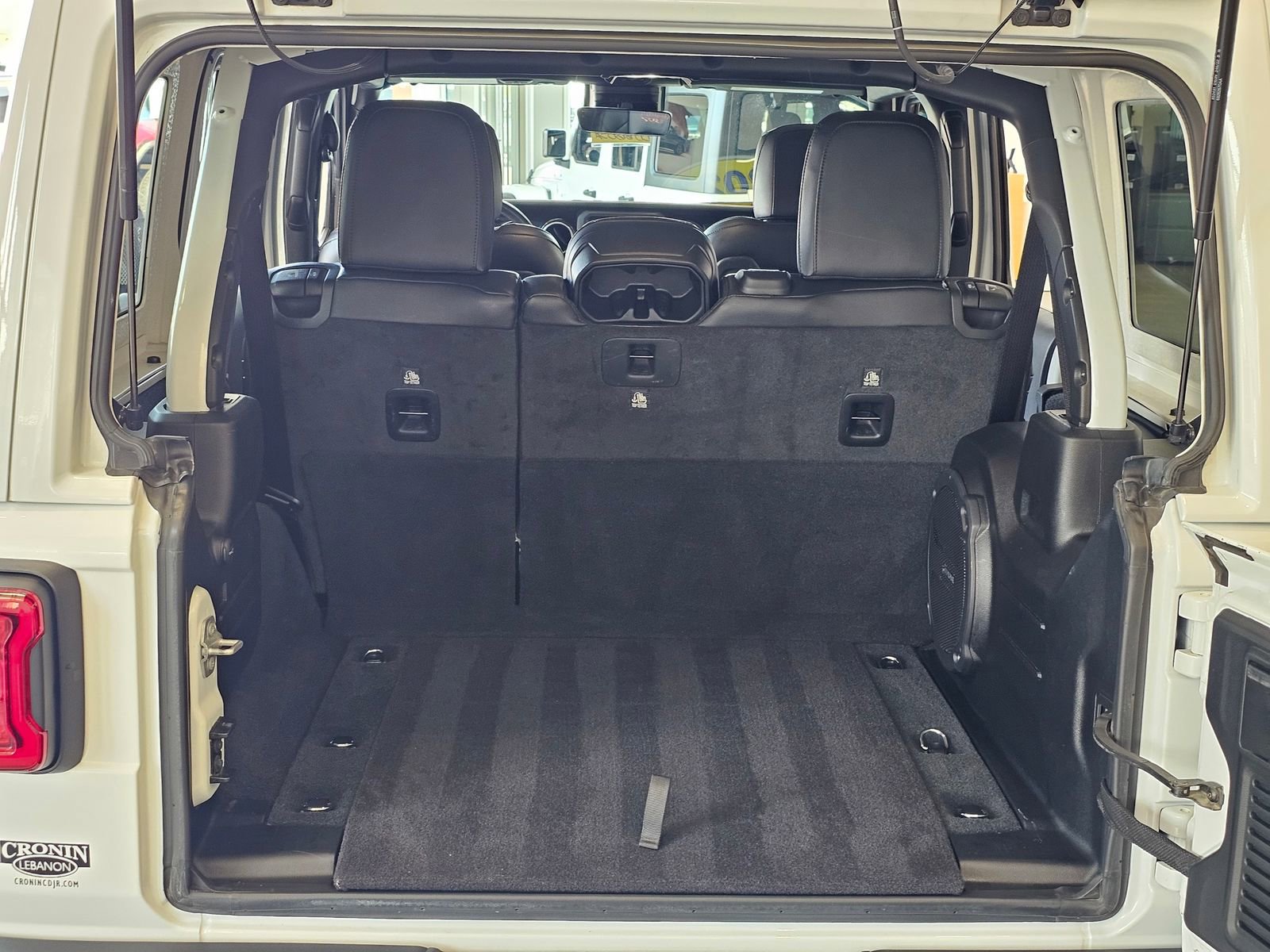 Used 2023 Jeep Wrangler Unlimited Rubicon 392 AWD/4WD image 28