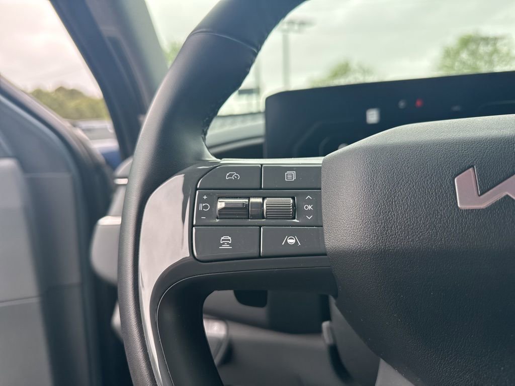 Used 2024 Kia EV9 Land AWD/4WD image 9