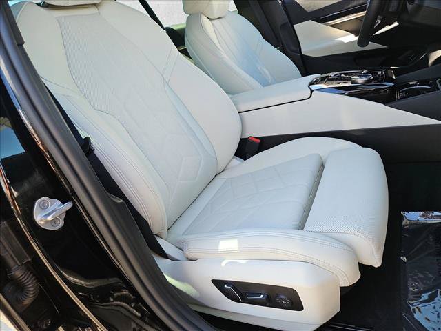 Used 2024 BMW 530i xDrive w/ M Sport Package AWD/4WD image 22