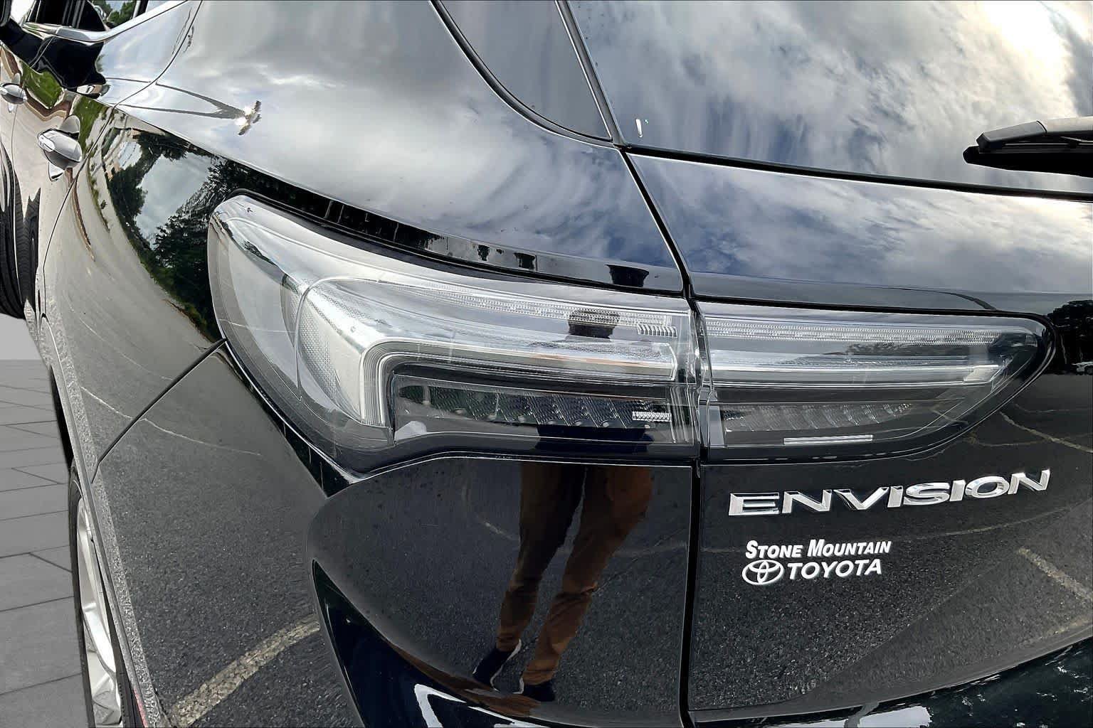 Used 2022 Buick Envision Avenir w/ Technology Package II FWD image 57