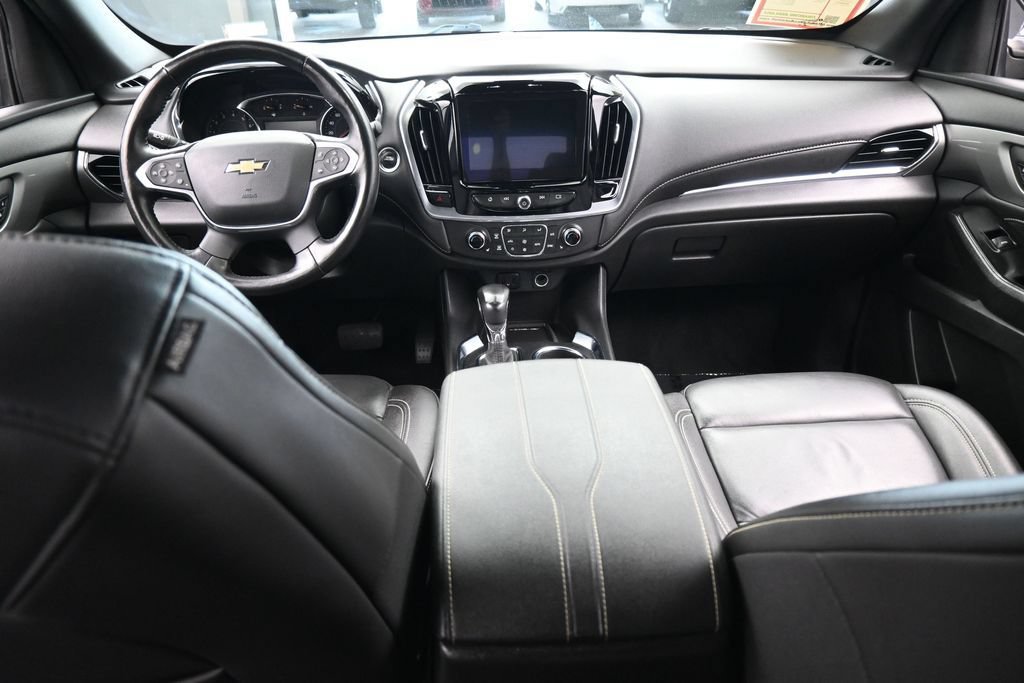 Used 2022 Chevrolet Traverse LT w/ LPO, Floor Liner Package FWD image 41