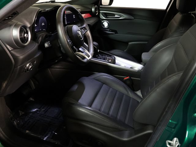 Used 2024 Alfa Romeo Tonale Ti AWD/4WD image 13