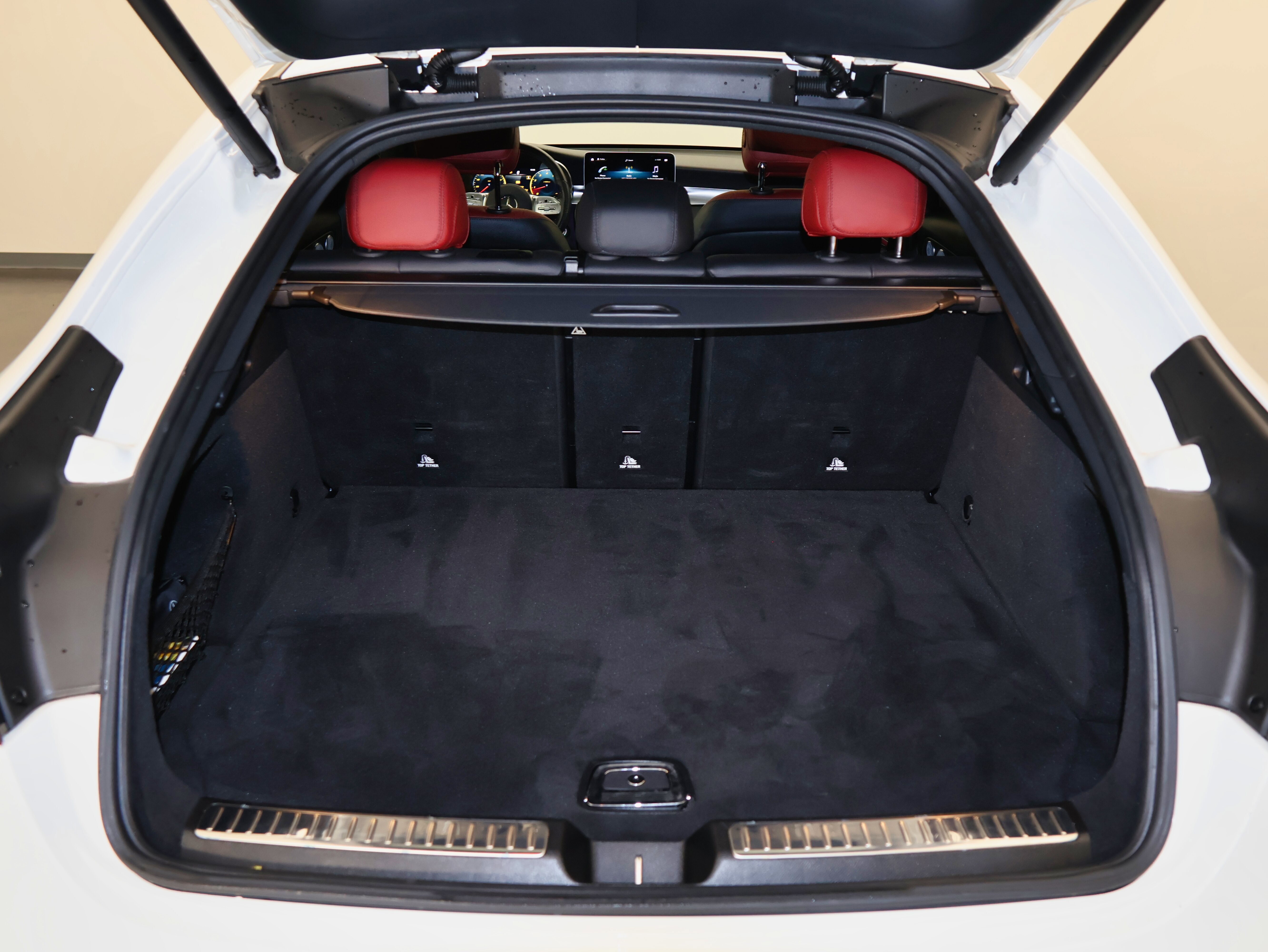 Used 2020 Mercedes-Benz GLC 300 4MATIC Coupe image 11