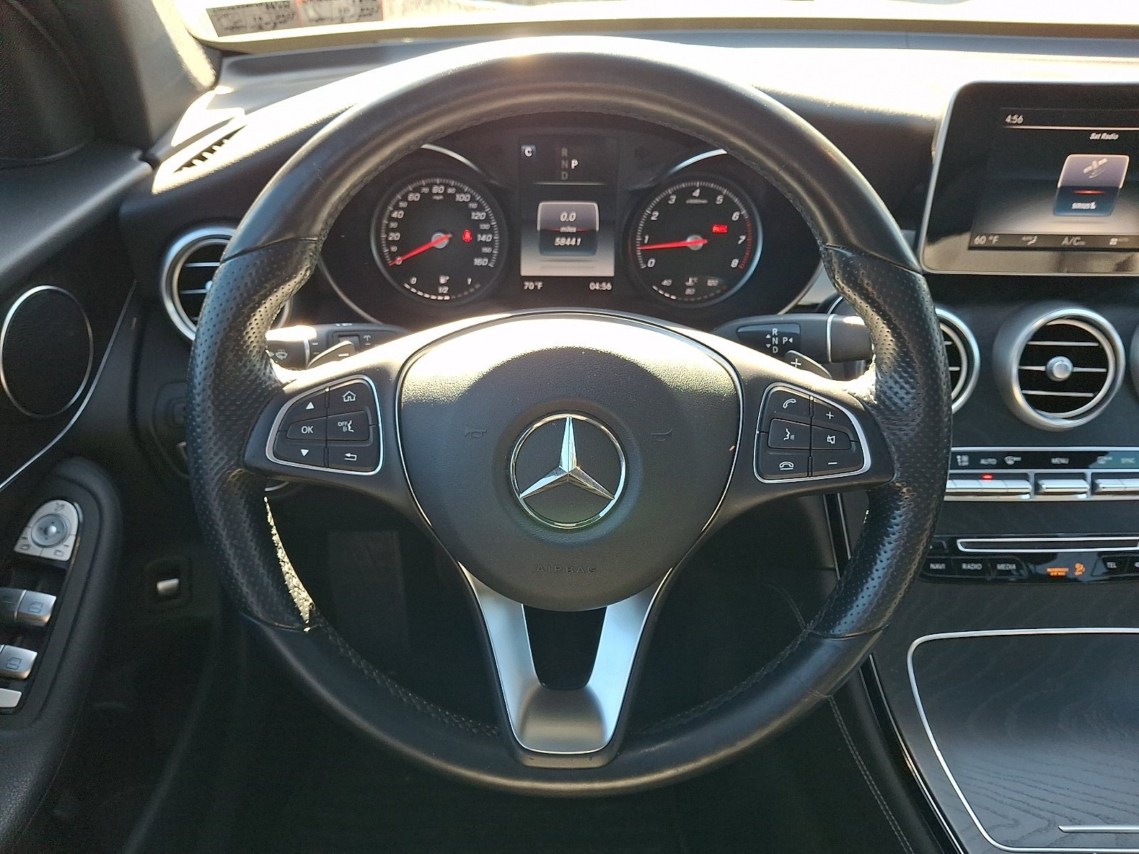 Used 2017 Mercedes-Benz GLC 300 4MATIC image 21