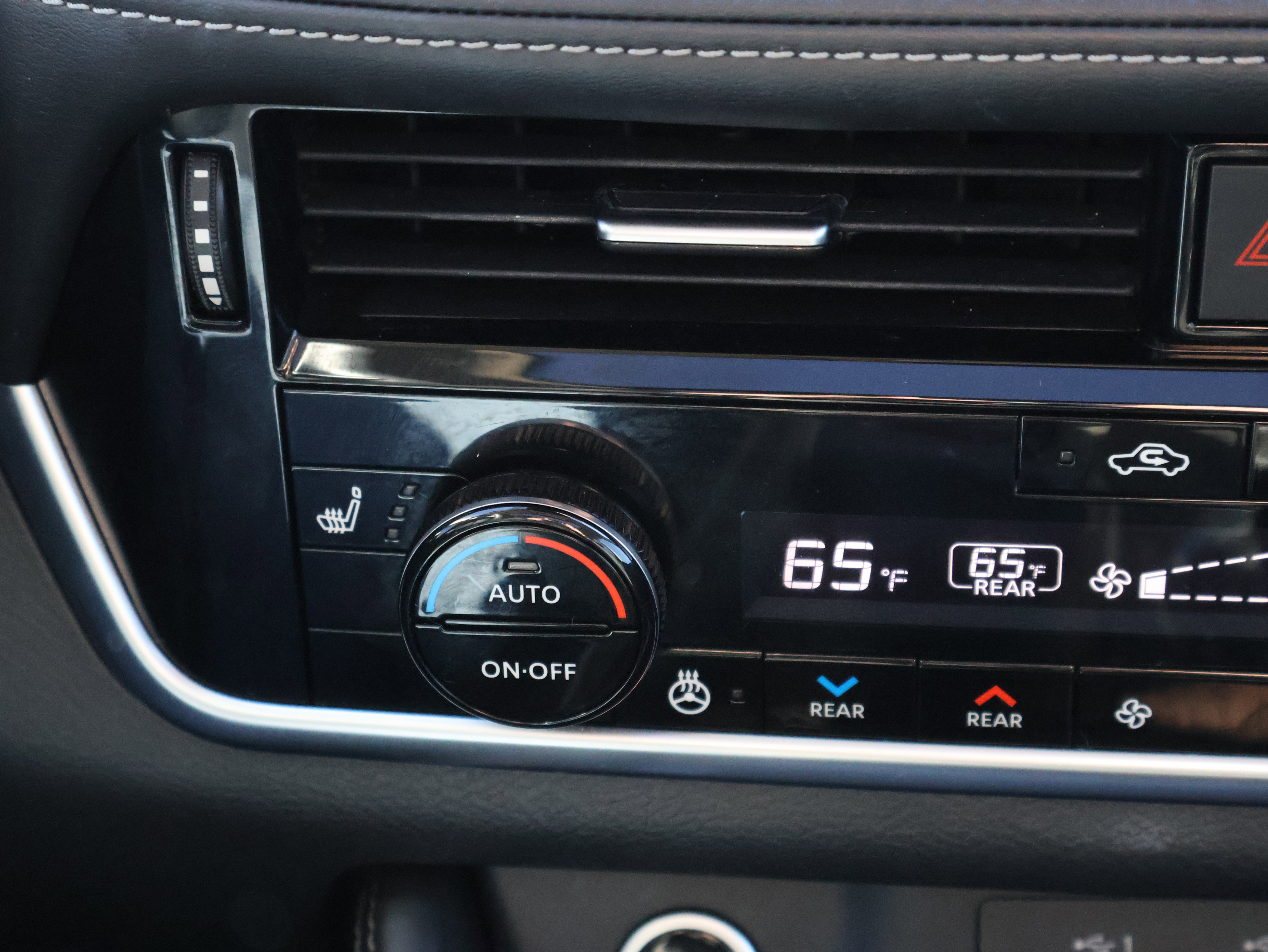 Used 2022 Nissan Rogue SL image 29