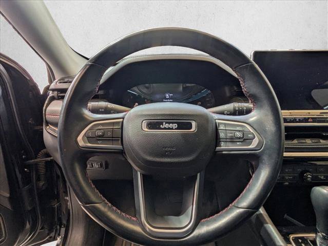Used 2022 Jeep Compass Trailhawk w/ Trailhawk Convenience Group AWD/4WD image 18