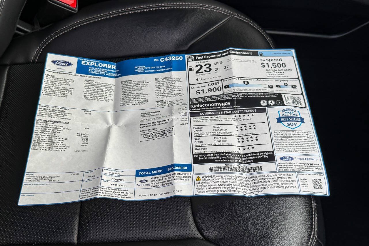 Used 2023 Ford Explorer Limited w/ Limited Technology Package AWD/4WD image 37