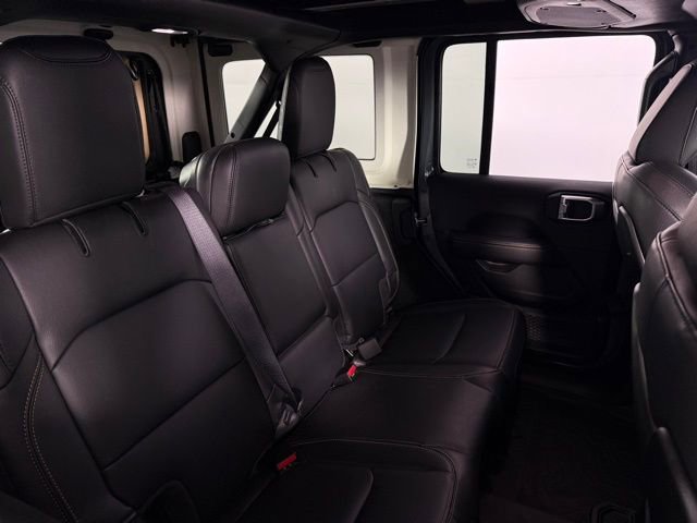 Used 2024 Jeep Wrangler Sahara w/ Technology Group image 17