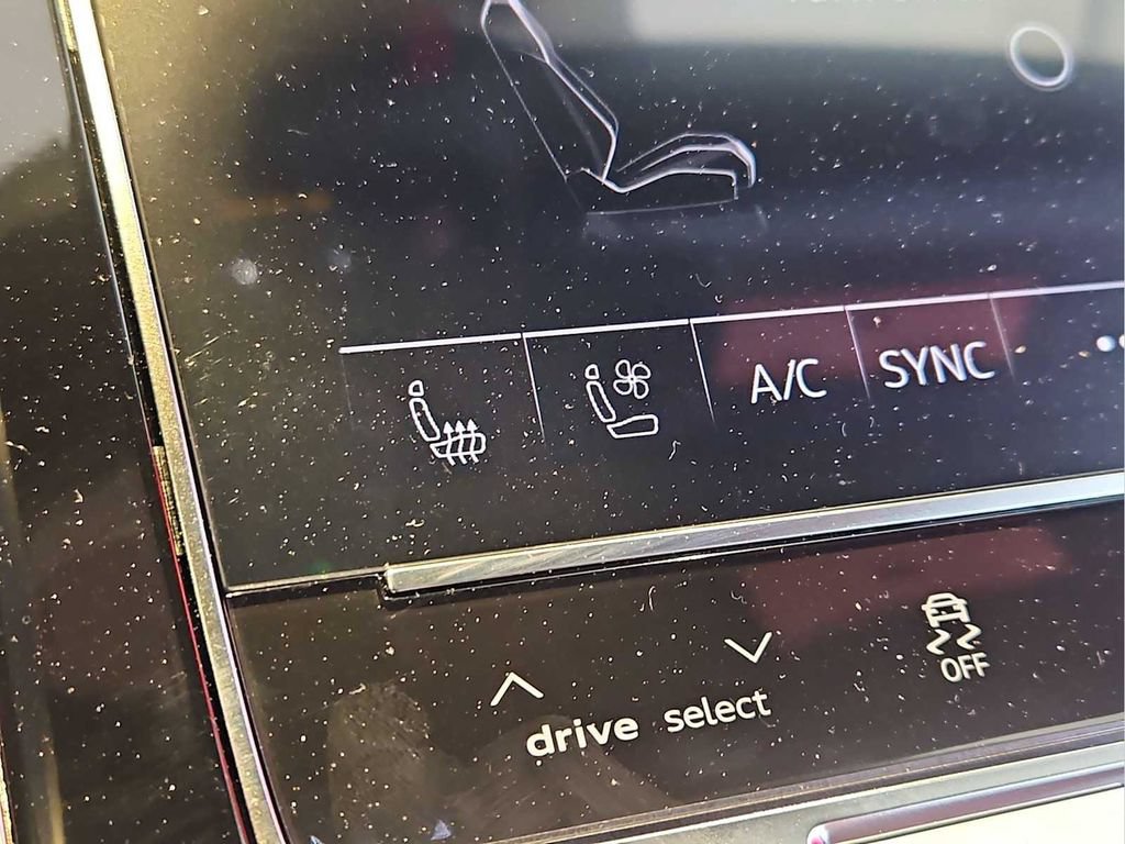 New 2026 Audi SQ8 Premium Plus AWD/4WD image 17