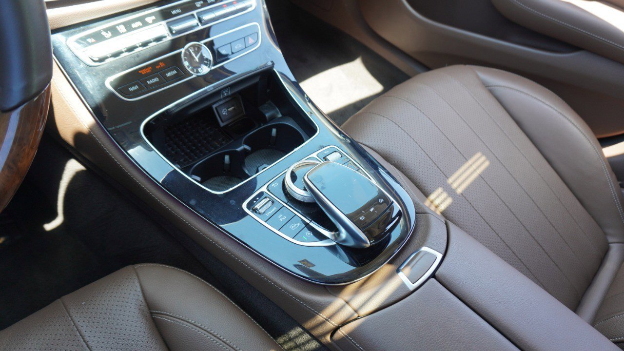 Used 2017 Mercedes-Benz E 300 image 19
