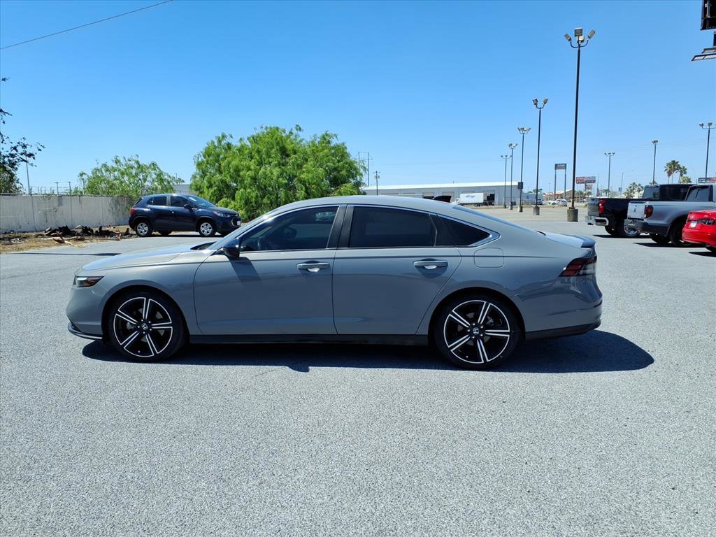 Used 2023 Honda Accord Sport image 5