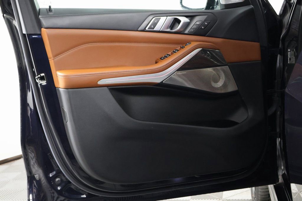 Used 2023 BMW X5 M50i w/ Executive Package image 12