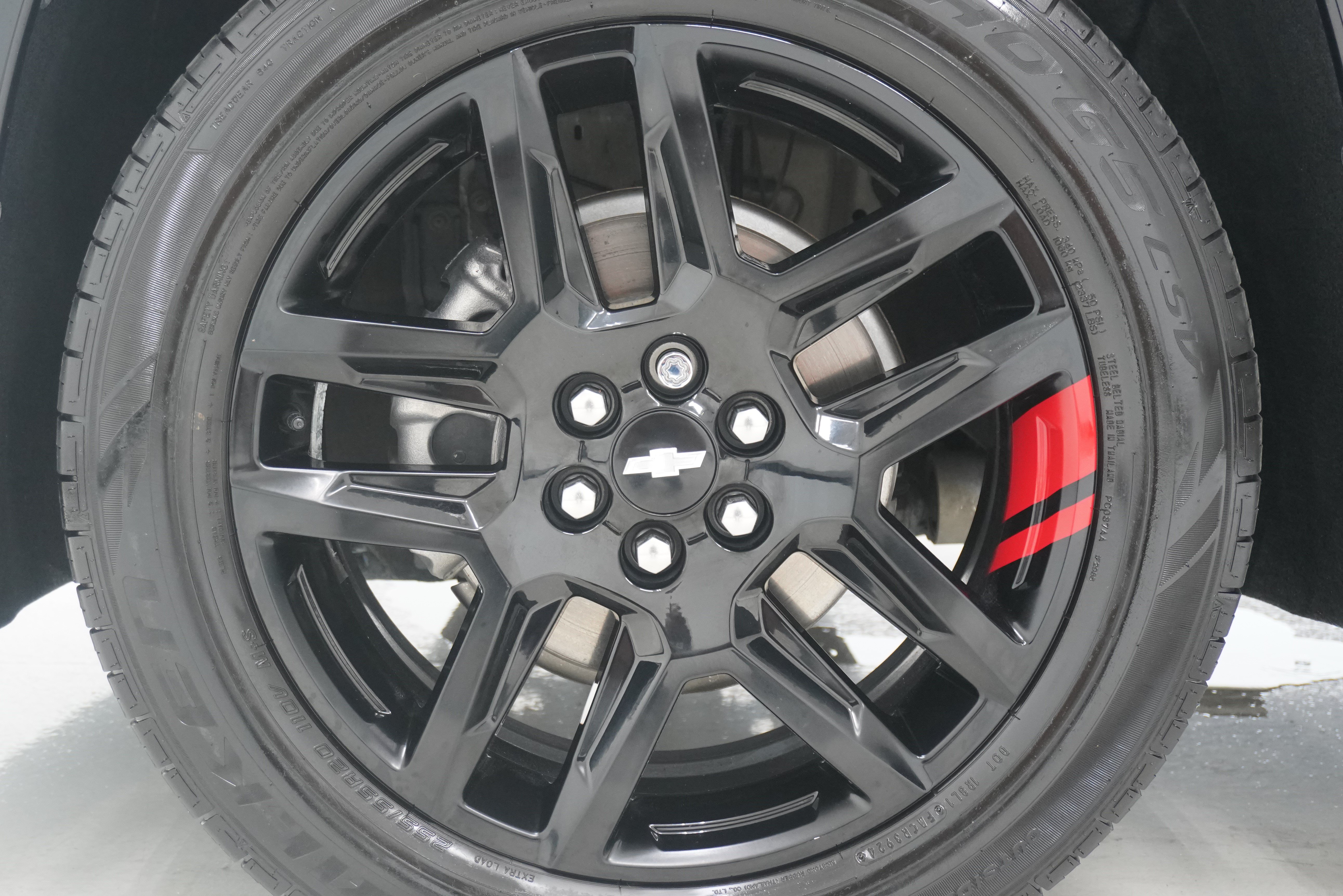 Used 2021 Chevrolet Traverse Premier w/ Redline Edition FWD image 32