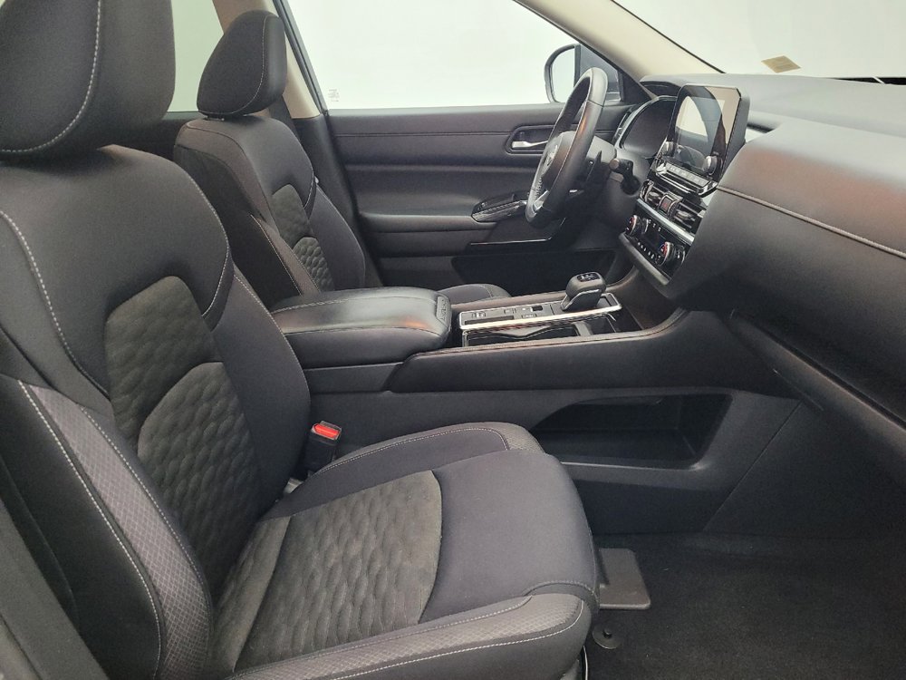 Used 2022 Nissan Pathfinder SV w/ SV Premium Package image 21