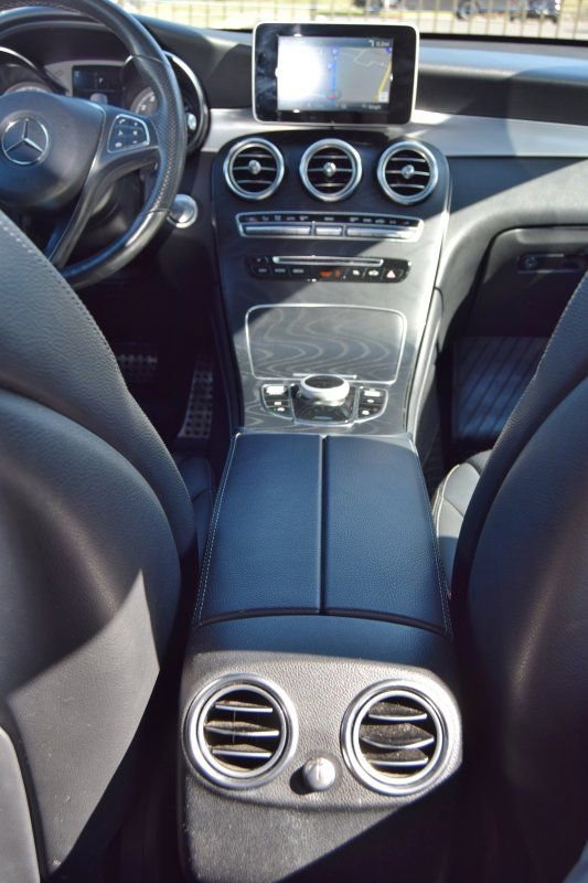 Used 2019 Mercedes-Benz GLC 300 4MATIC image 31