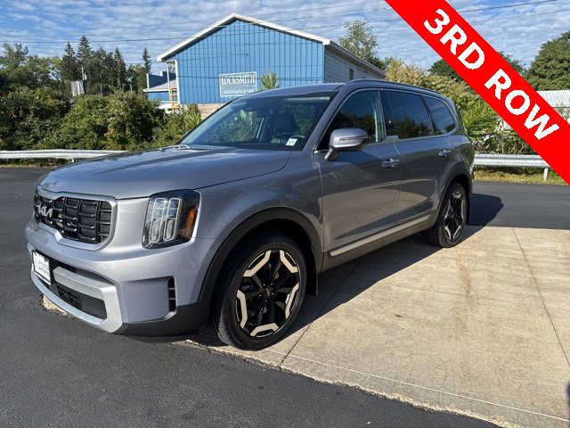 Used 2024 Kia Telluride S image 5