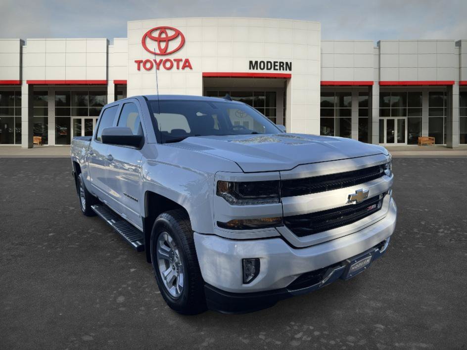 Used 2017 Chevrolet Silverado 1500 LT w/ All Star Edition AWD/4WD image 3