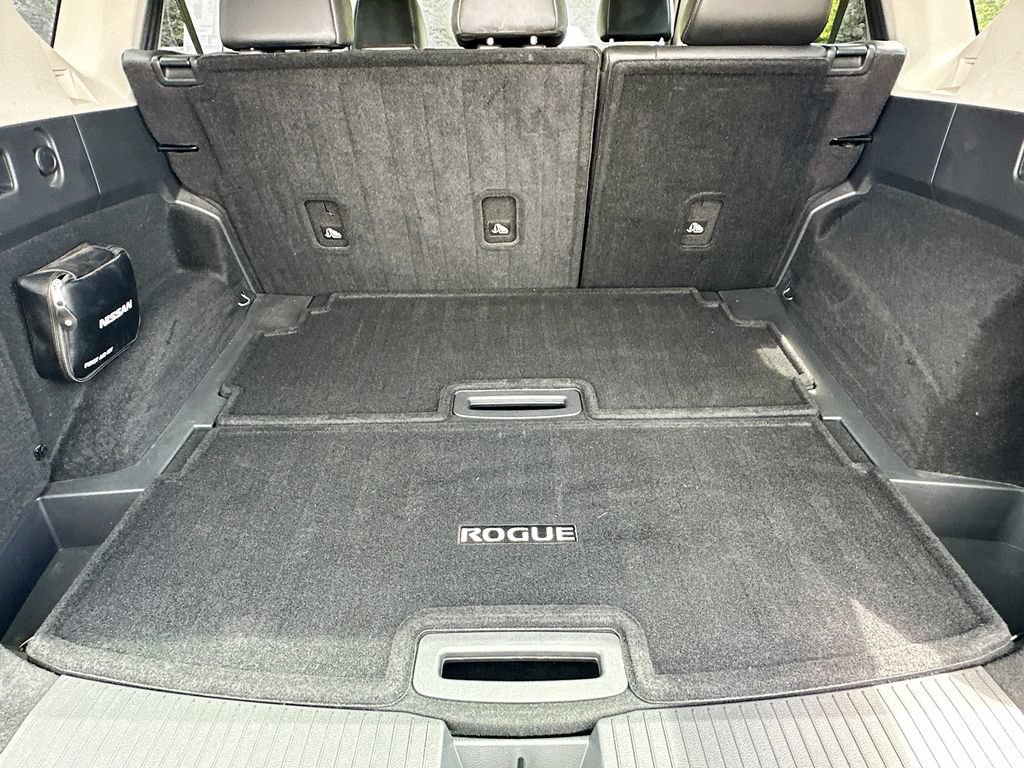 Used 2021 Nissan Rogue Platinum AWD/4WD image 34