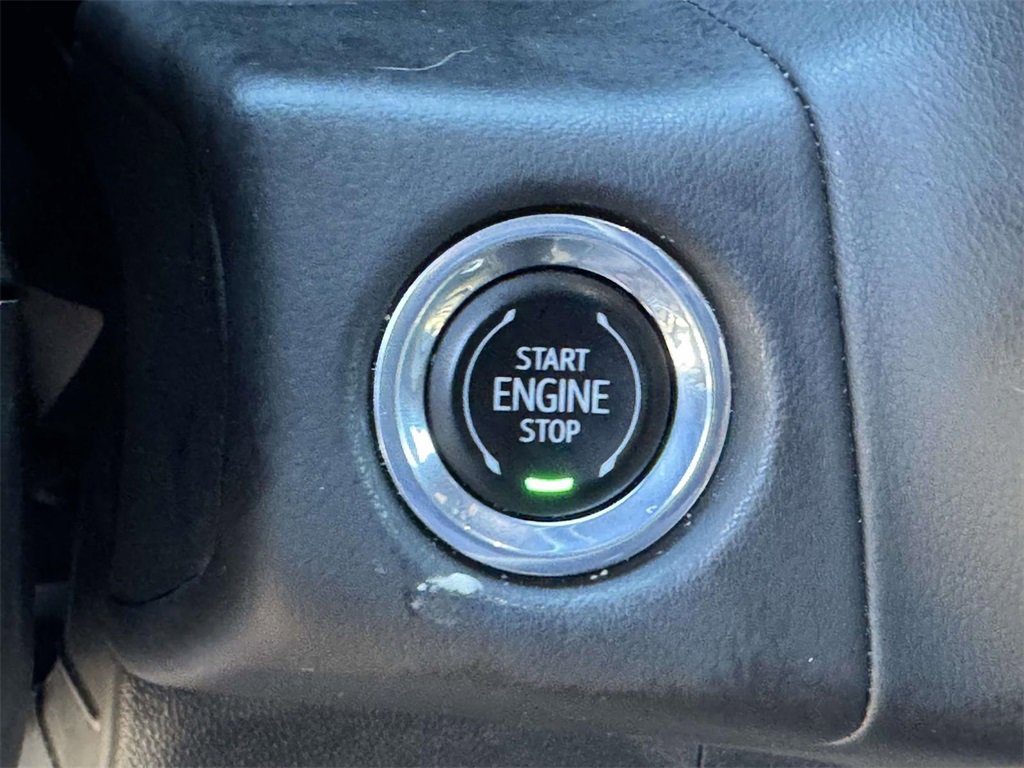 Used 2023 Chevrolet Suburban Z71 w/ Luxury Package image 8