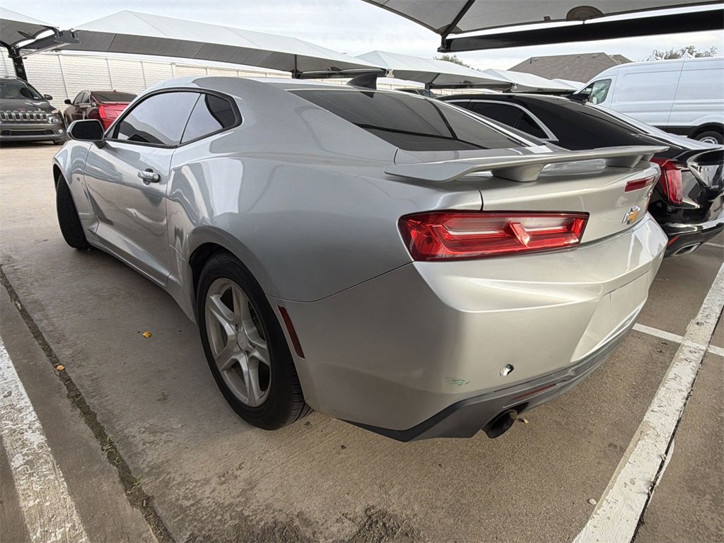Used 2017 Chevrolet Camaro LT image 4