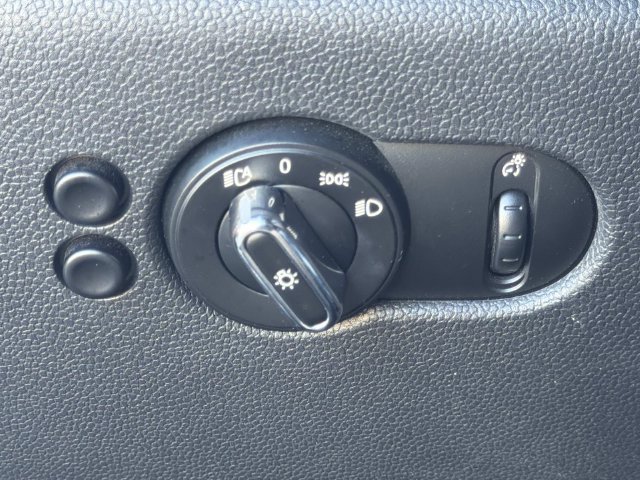 Used 2021 MINI Cooper John Cooper Works w/ 6.5" Touchscreen Package FWD image 23