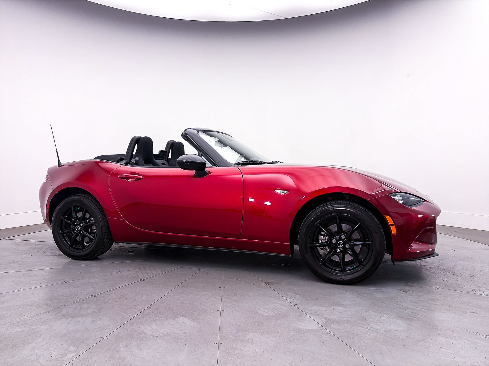 Used 2021 MAZDA MX-5 Miata Sport RWD image 36