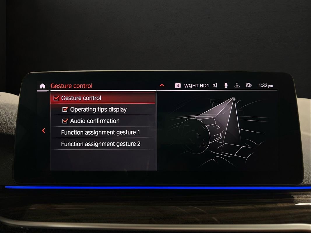 Used 2022 BMW 530i xDrive w/ M Sport Package image 31