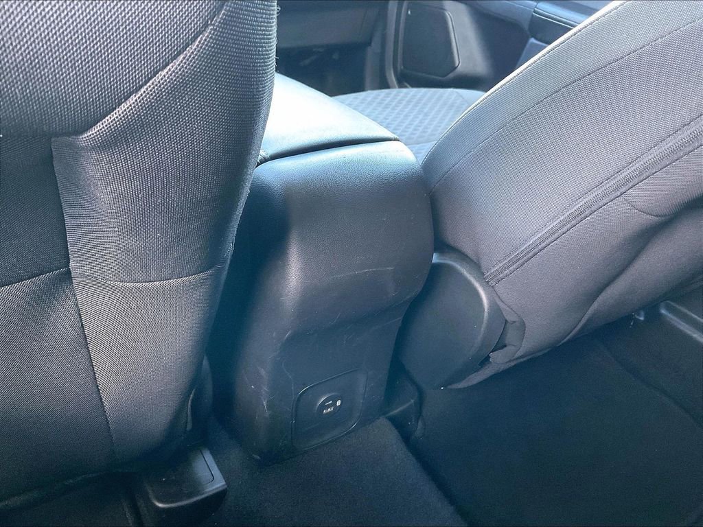 Used 2022 Ford Escape SE image 26