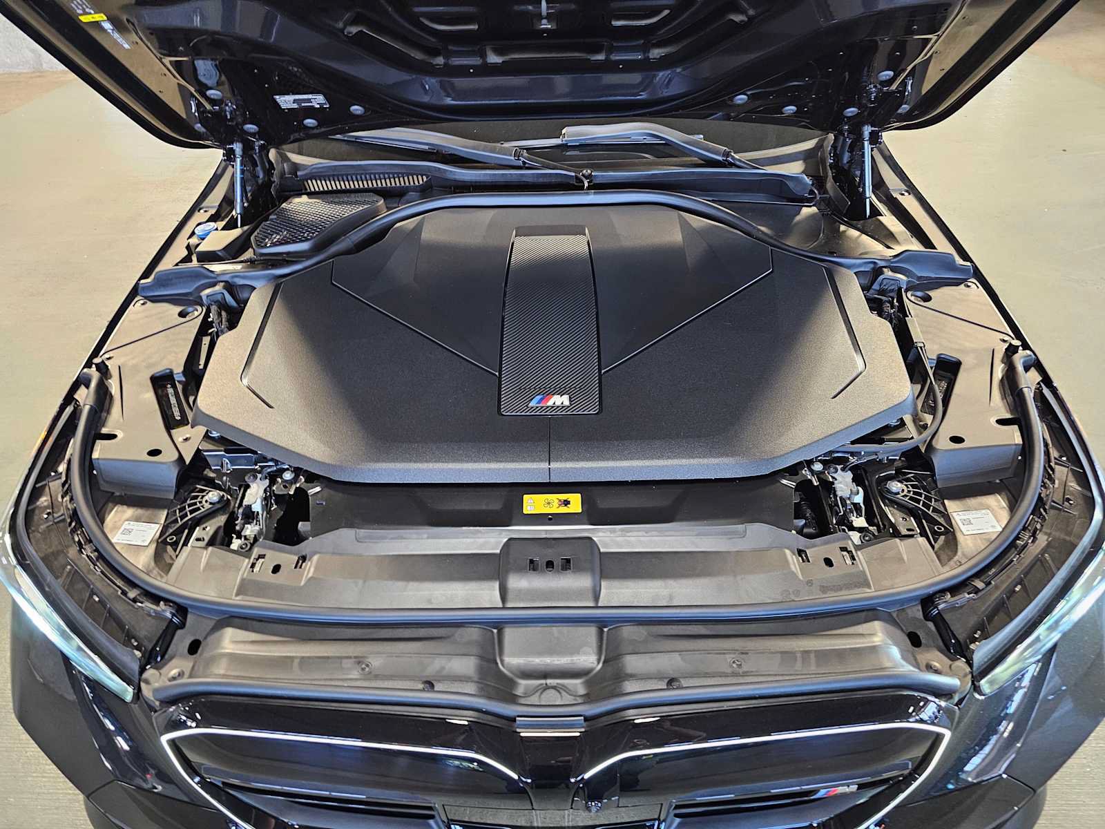 New 2026 BMW i5 M60 AWD/4WD image 9