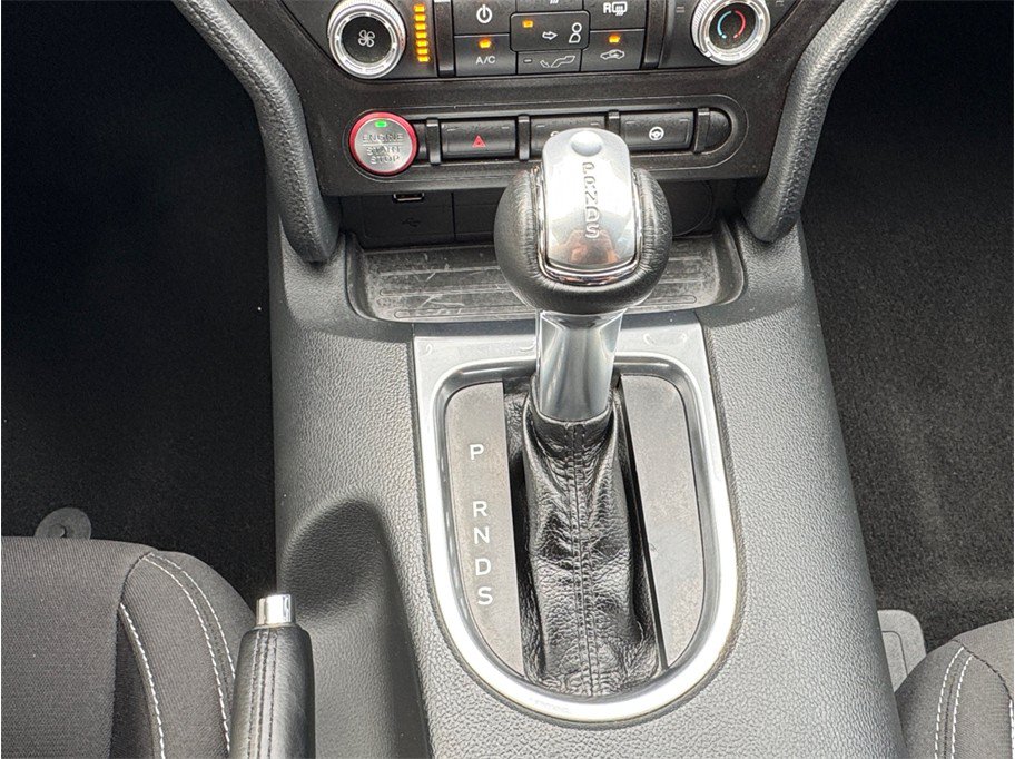 Used 2019 Ford Mustang Coupe RWD image 11