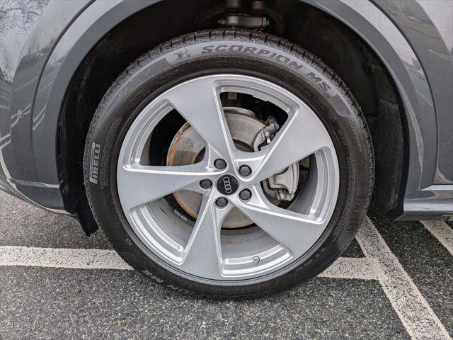Certified 2025 Audi Q5 Prestige image 30